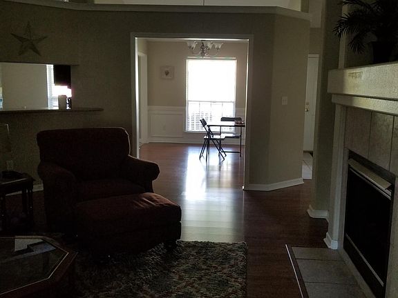 4th image of 1112 Stoney Creek Way