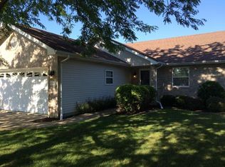 1543 Rokosz Ln, Dyer, IN 46311