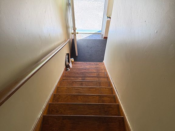 3rd image of 62 Rosemount Ave