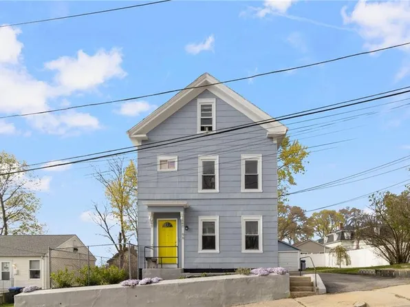96 Grand View St, Providence, RI 02906