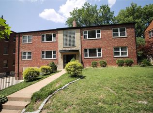 7511 Byron Pl APT 2E, Saint Louis, MO 63105