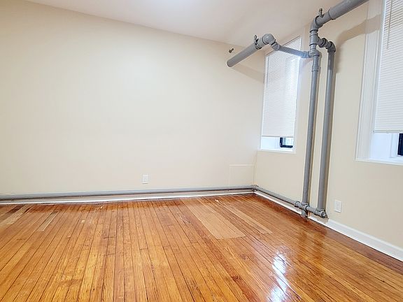 5th image of 2694 Kennedy Blvd #B2