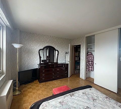 2nd image of 2932 W 5th St APT 19A