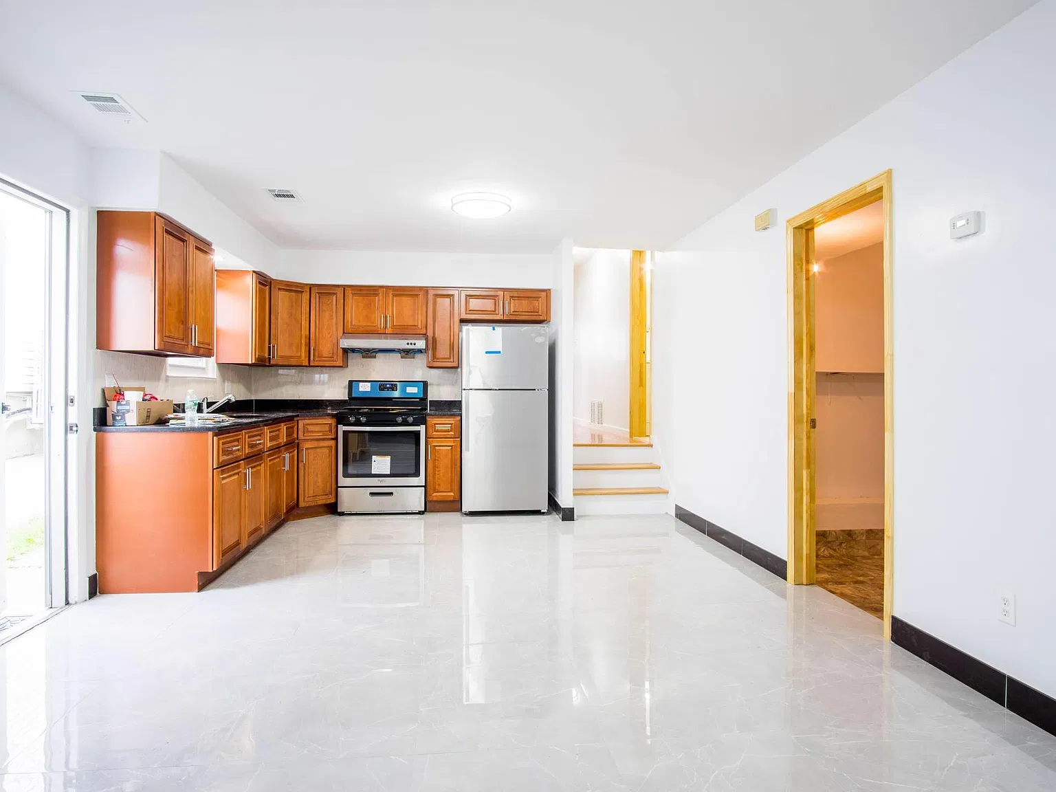 52 Bangor St — Photo 3