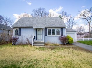 16 Swayze Dr, Latham, NY 12110