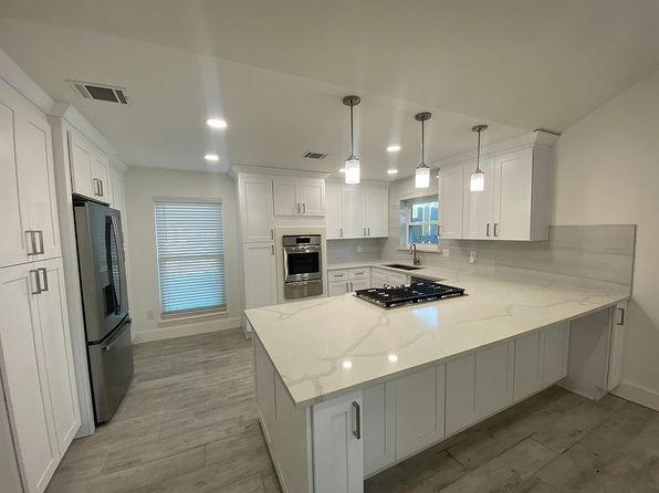 4831 Wickview Ln