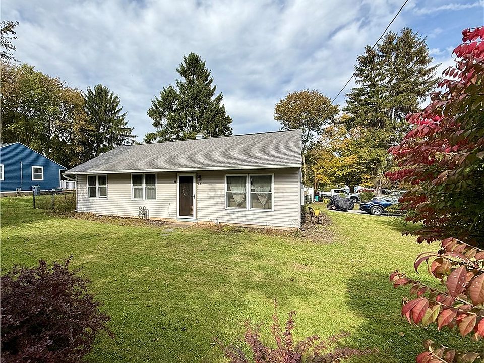1st image of 131 Standart Ave