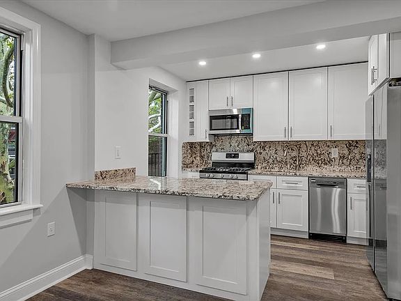 2nd image of 14117 Union Tpke APT 3P