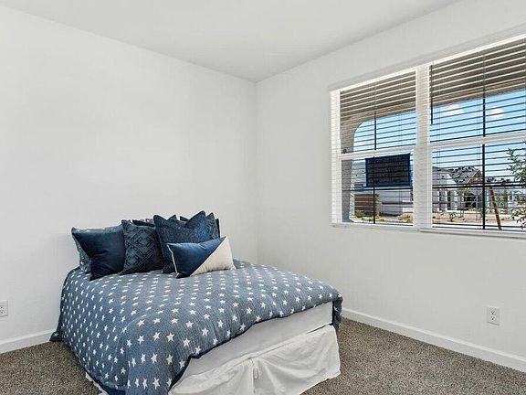 4th image of 38180 W Amalfi Avenue