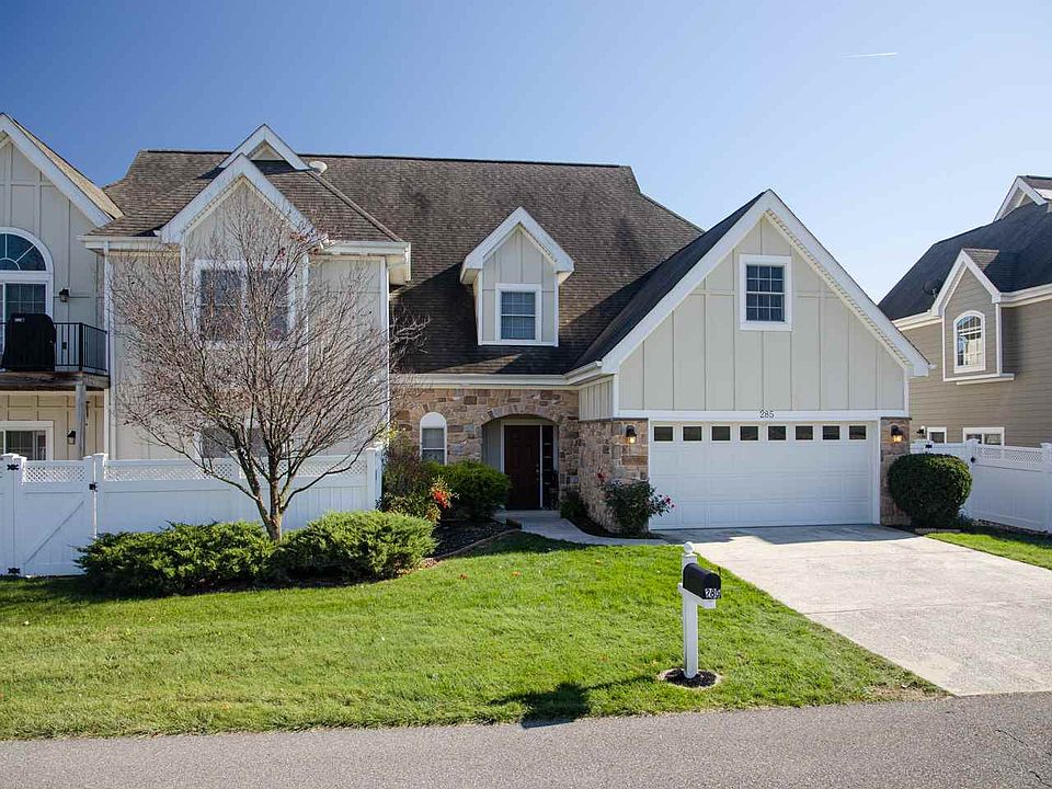 1st image of 285 Callaway Cir
