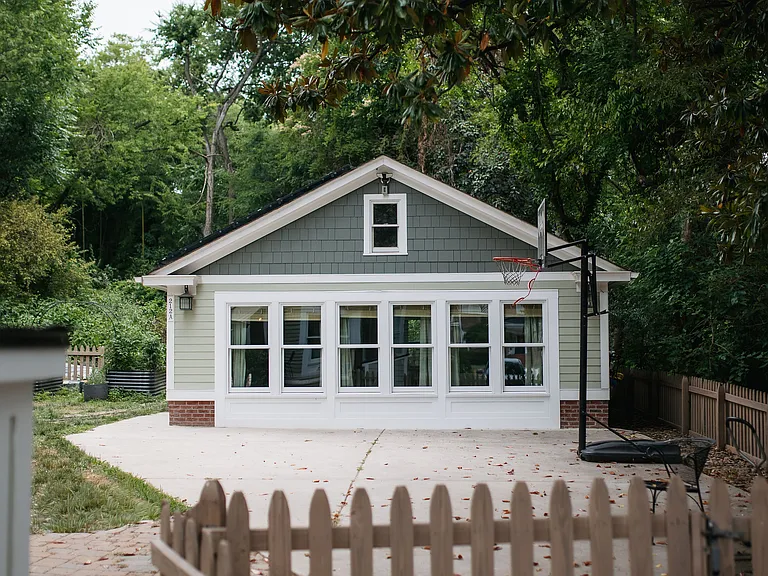 212 S Mendenhall St #B — Photo 14