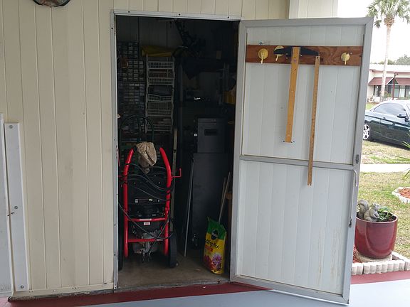 4th image of 26 Driftwood Ln