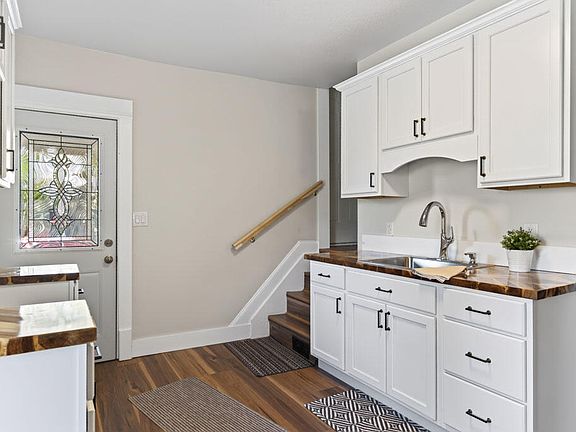 3rd image of 688 McPherson St