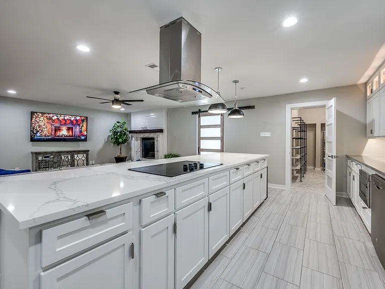 10443 Cromwell Dr — Photo 8