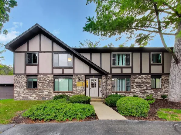 90 Potawatomi ROAD #2C, Williams Bay, WI 53191