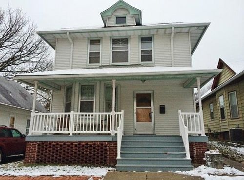 2nd image of 2617 Monterey St