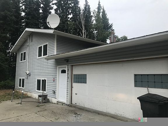 4th image of 213 Farewell Ave