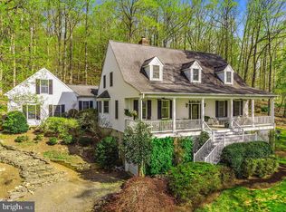 10156 Ada Rd, Marshall, VA 20115