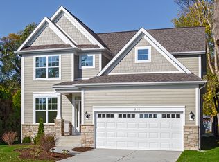 525 W 3rd St, Elmhurst, IL 60126