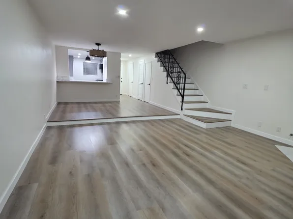 4425 Howard Ave, Los Alamitos, CA 90720