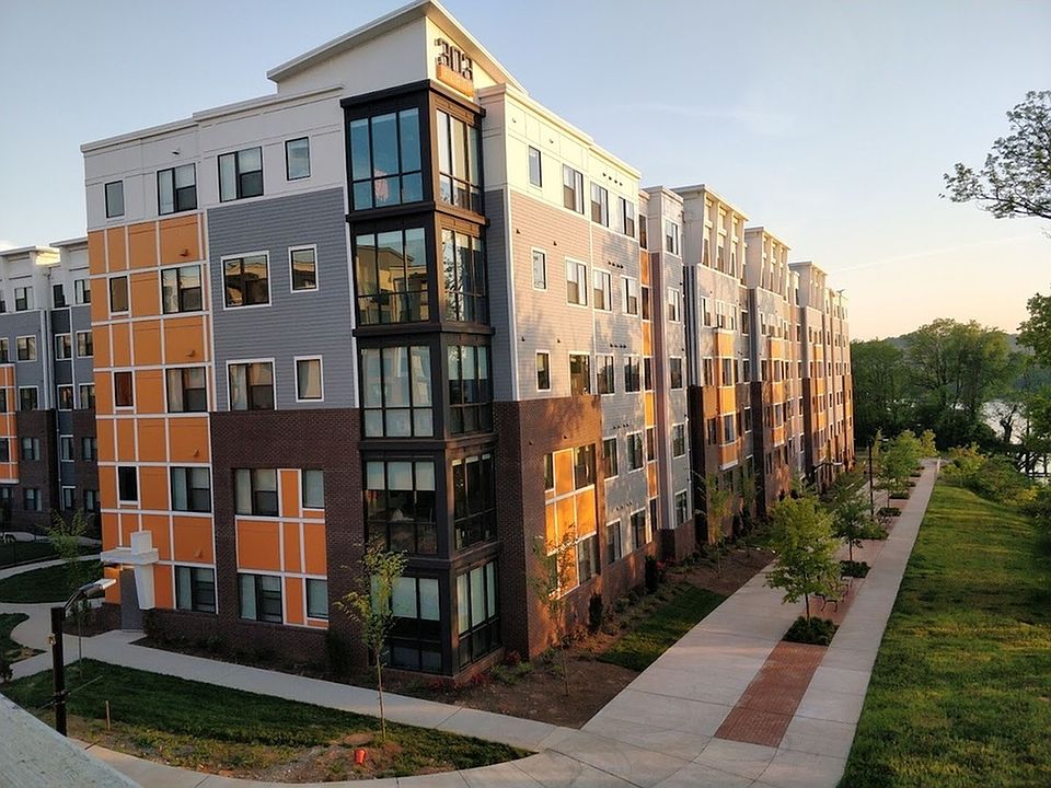303 Flats Exterior