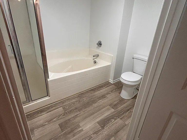 9728 Marilla Dr — Photo 13