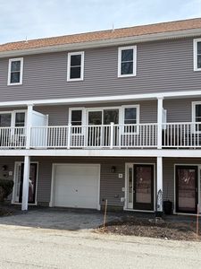 22 Collins St #4, Danvers, MA, 01923