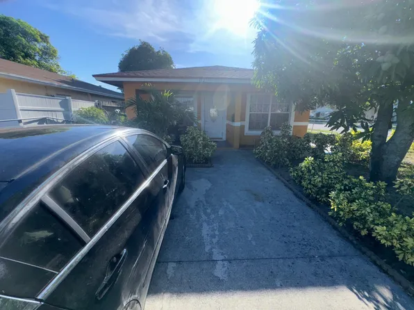 1123 E Windsor Avenue, West Palm Beach, FL 33401