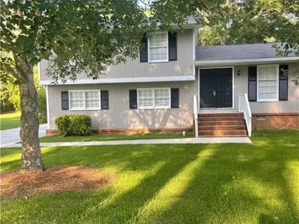 9226 Carlton Trl NW, Covington, GA 30014