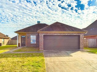 205 Forest Creek Dr, Scott, LA 70583