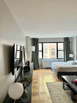 Rented by Olympia House Delaware LP | media 18