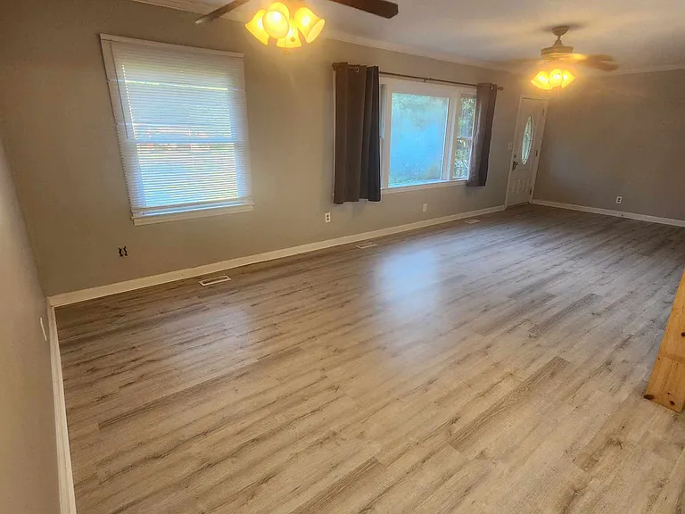 6113 Warner Rd — Photo 3