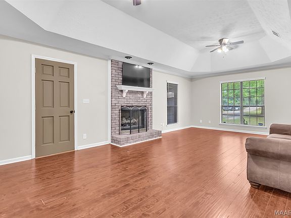 3rd image of 2065 Weoka Rd
