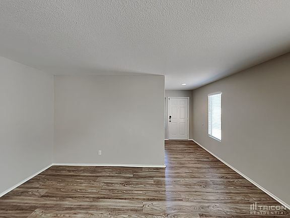 2nd image of 6055 Stone Hollow Ave