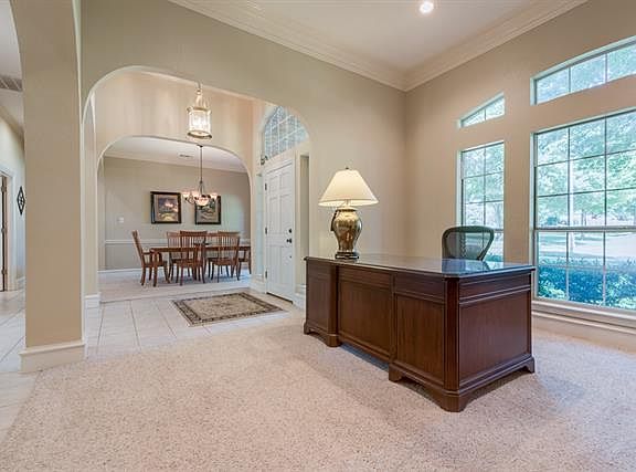 4th image of 710 Liberty Ct