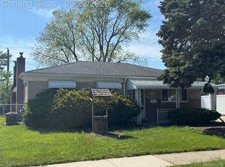 31263 Hayes Rd, Warren, MI 48088