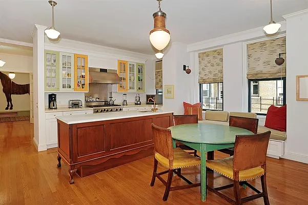 Sold by Corcoran | media 2