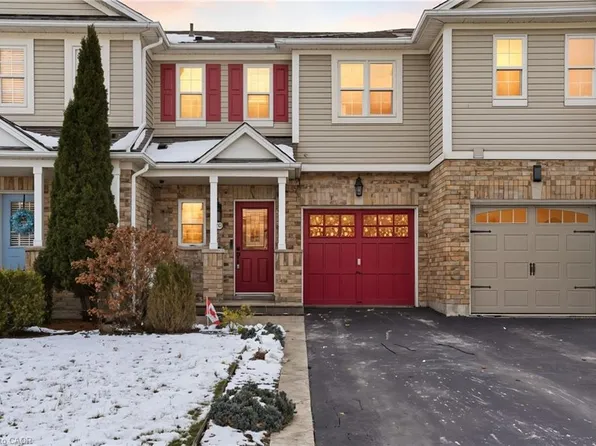 213 Windwood Dr, Hamilton, ON L0R 1C0