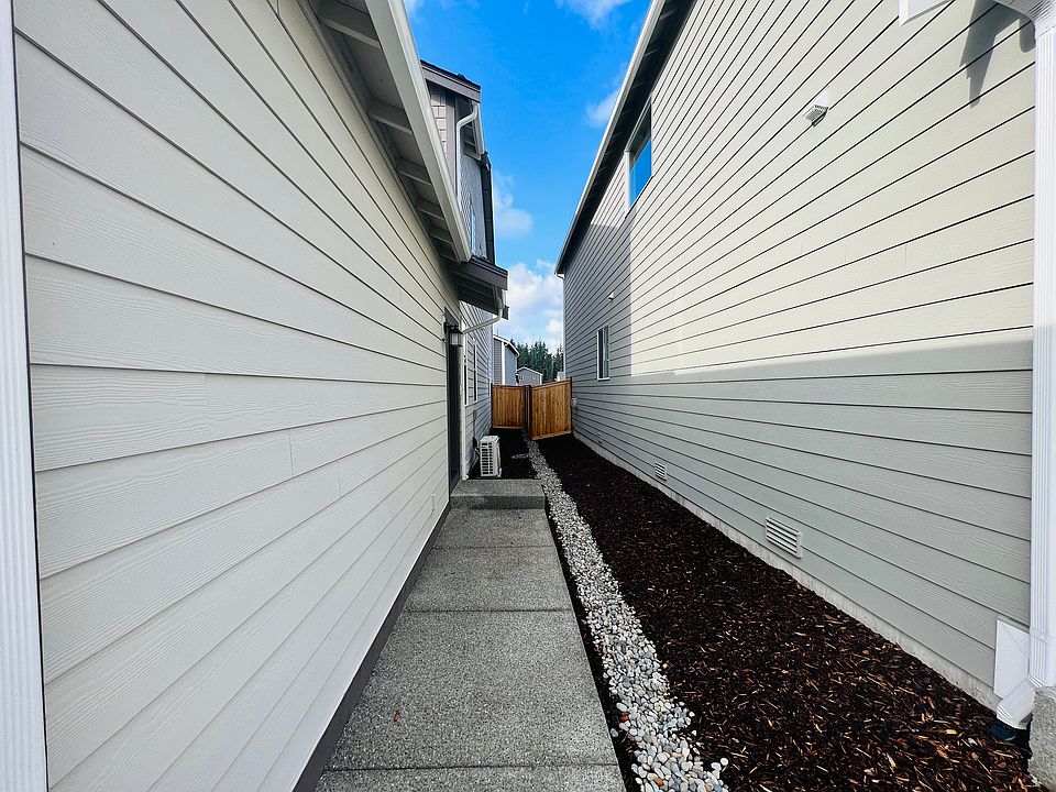 1st image of 19921 137th Avenue Ct E