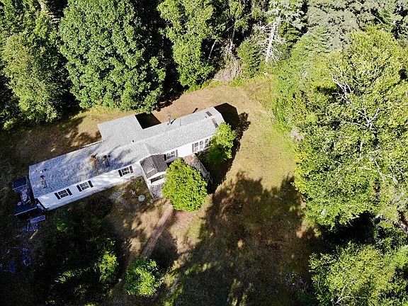 3rd image of 40 Tea Hill Road