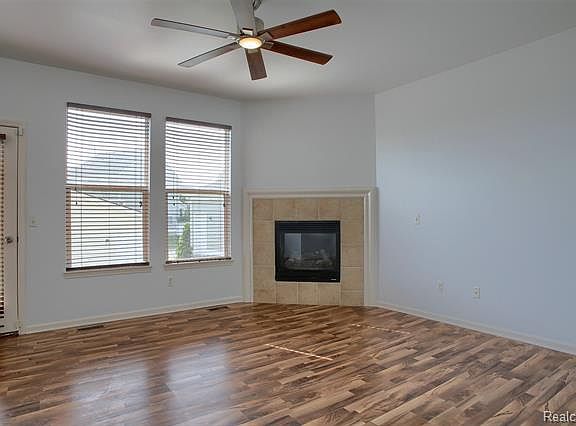 3rd image of 59252 Amherst Ave