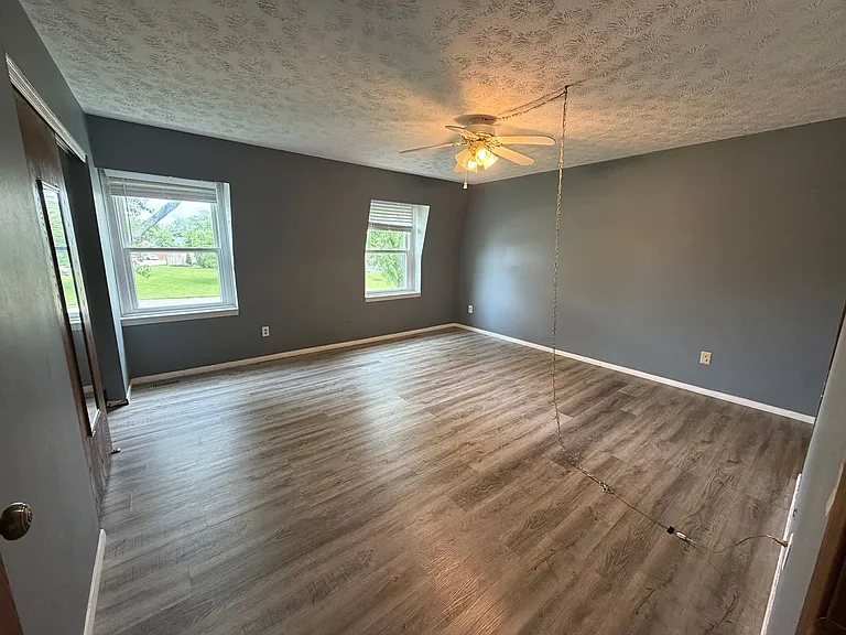 7742 Brams Hill Dr — Photo 10