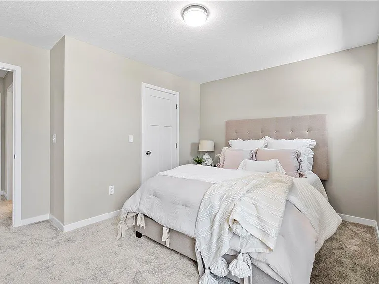 715 Spruce Needle Ln #1 — Photo 3