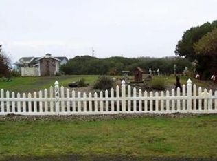 949 Kodiak Ct SE, Ocean Shores, WA 98569