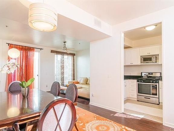 5th image of 8021 S Vermont Ave APT 32