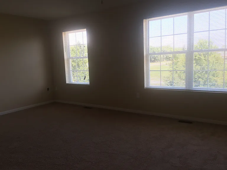23001 Parkview Dr — Photo 25