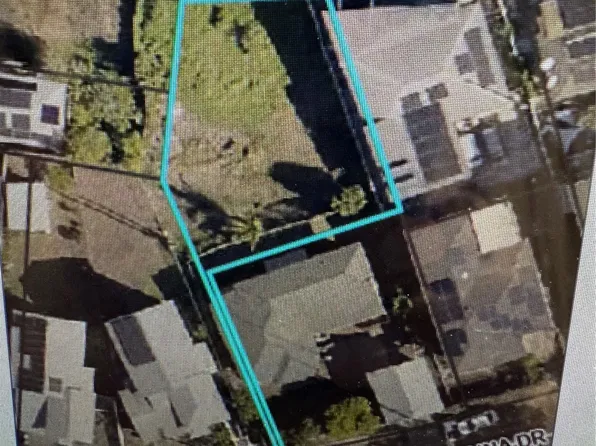 1848 Puowaina Dr #A, Honolulu, HI 96813