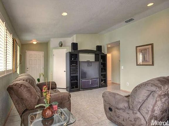 4th image of 8081 Kingsdale Way
