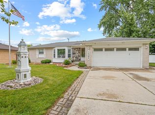 14392 Melvin St, Livonia, MI 48154