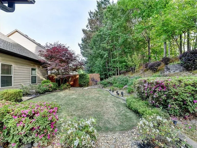 2130 Line Dr — Photo 28